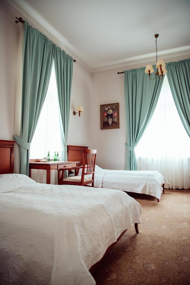 Zespol Palacowo-Parkowy W Ostromecku Ostromecko ภายนอก รูปภาพ
